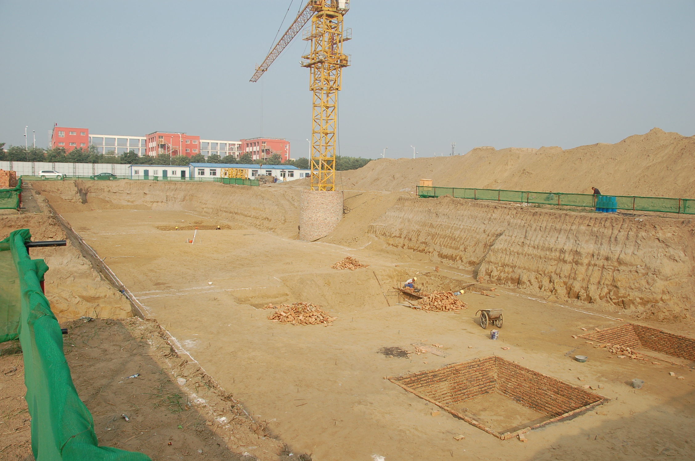 我院"两房建设"施工工程顺利通过基础验槽